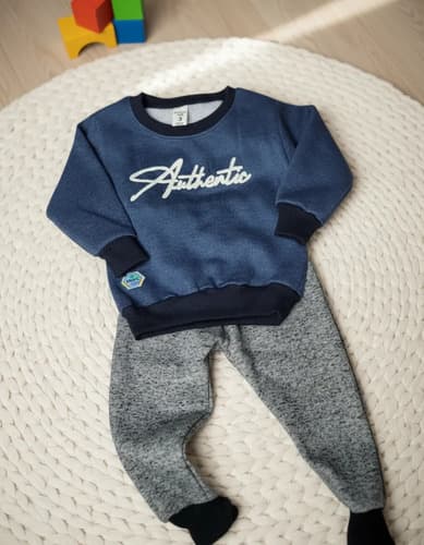 Conjunto Frizado De Buzo C. Redondo Y Pantalón  Bebe - imagen 3